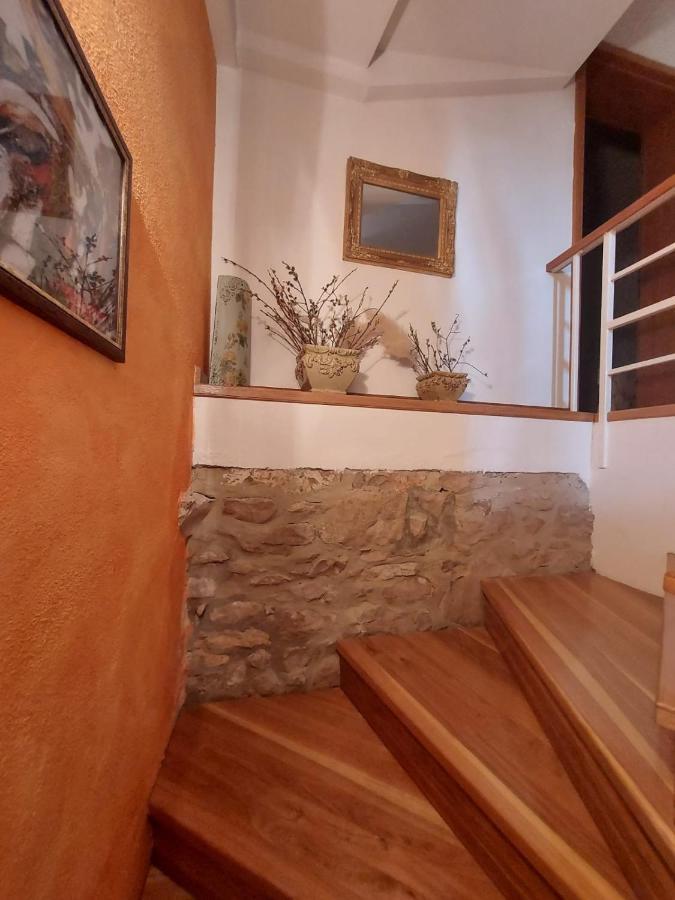 Villa Vicina Heritage Villa For 9,Milna - Close To Restaurants And Shops Extérieur photo